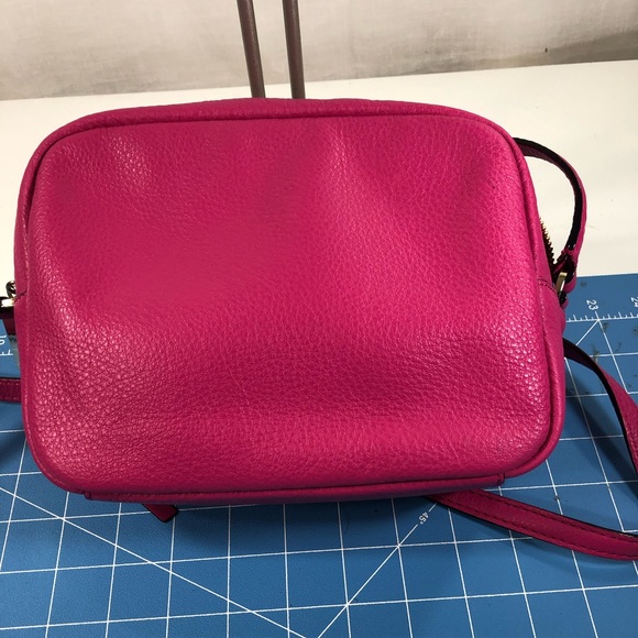 Kate Spade Pink Crossbody Bag. - Picture 2 of 7